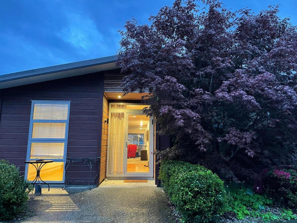 Peninsular Lakefront Queenstown Exterior foto
